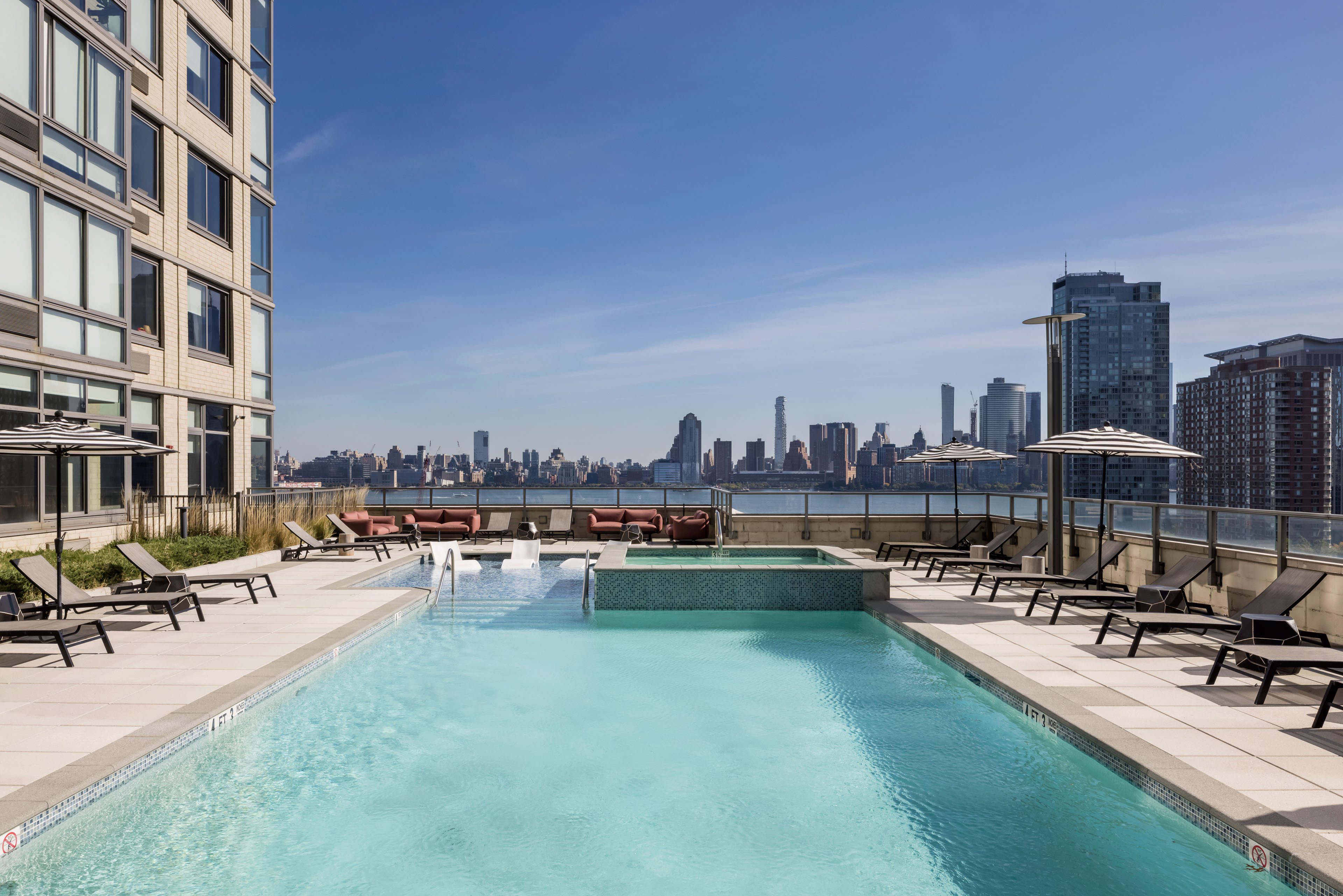 Pool at The BLVD Collection (4 of 6)