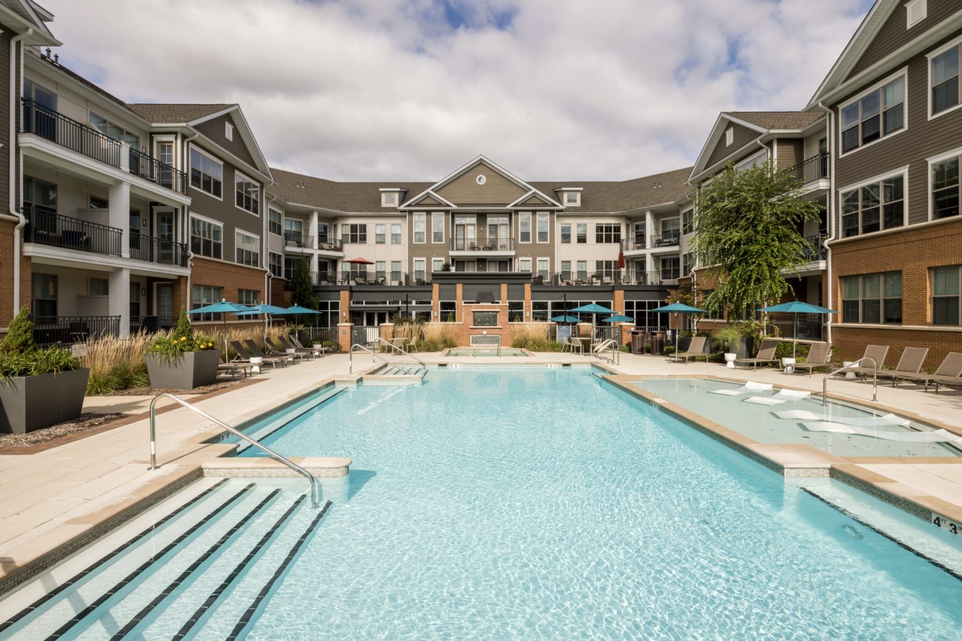 Signature Place Apartments in Morris Plains Veris Residential